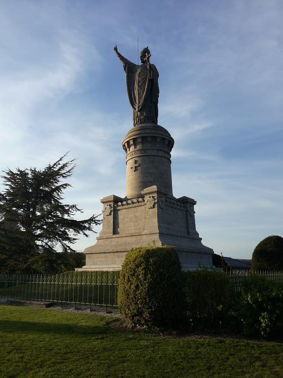 Au Coin Du Feu Villa Châtillon-sur-Marne Buitenkant foto